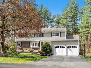 6 Garfield Ln W, Andover, MA 01810