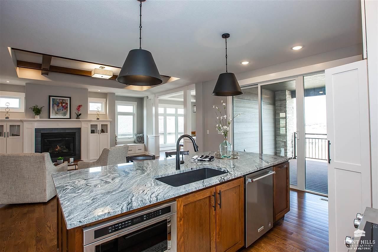 3414 Pinehurst Cir S, Manhattan, KS 66503 MLS 20231741 Zillow