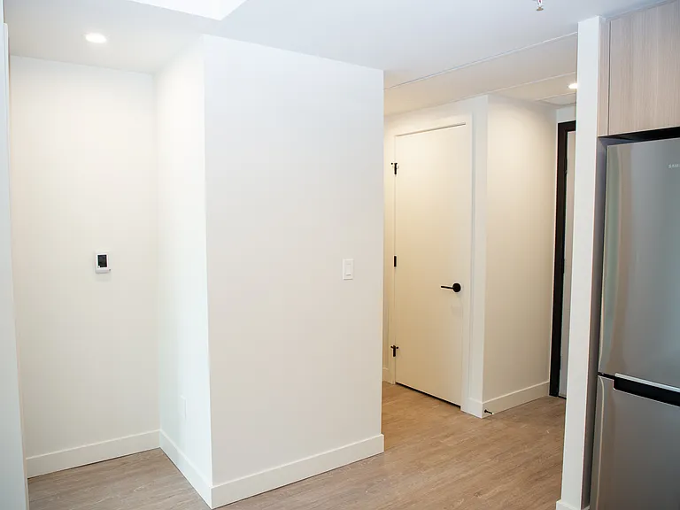 9873 King George Blvd — Photo 37
