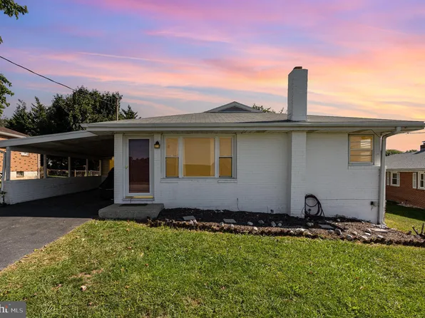 107 S Biesecker Rd, York, PA 17408