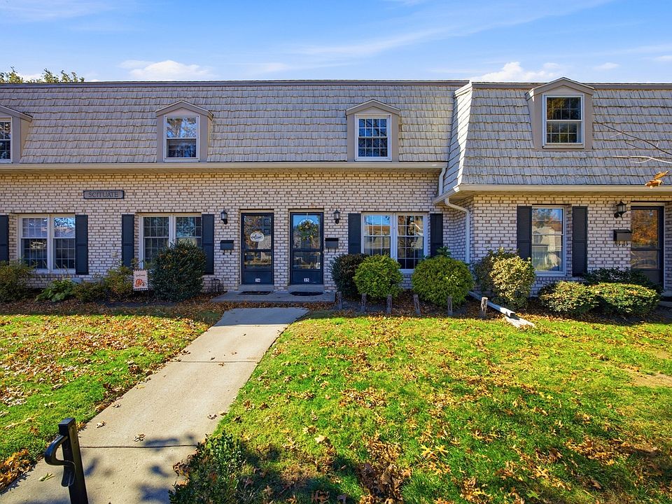 1st image of 35 Corey Colonial #35
