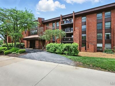 585 Coeur De Royale Dr APT 203, Saint Louis, MO, 63141