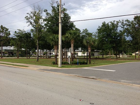 3rd image of 200 College Dr