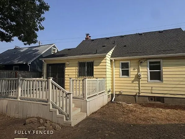 2516 NE Dekum St, Portland, OR 97211