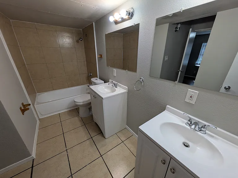 9575 Gonzales Dr — Photo 17