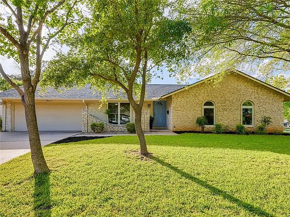 5th image of 7504 Brookhollow Dr