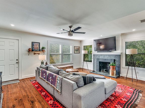 5th image of 1635 Taft St