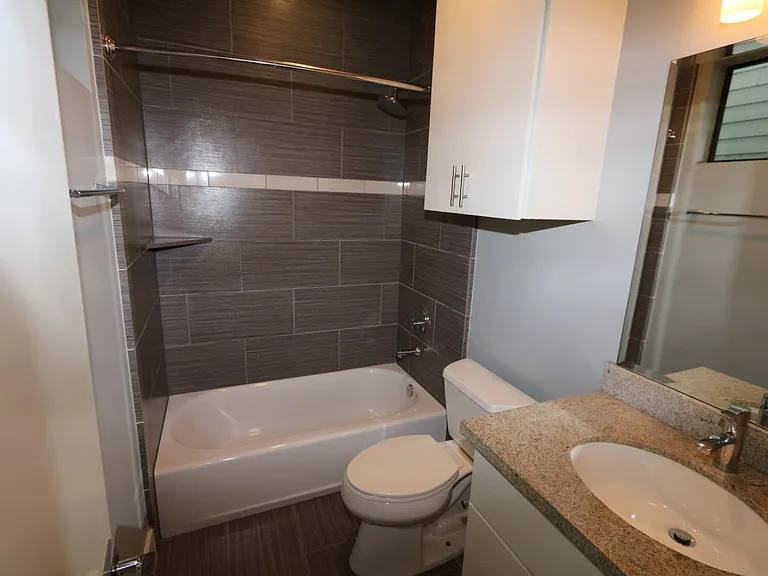 2103 Hadley St — Photo 17