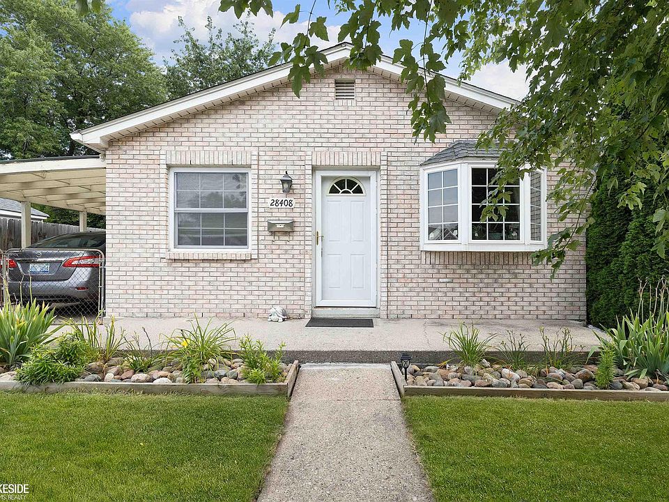 1st image of 28408 Larchmont St