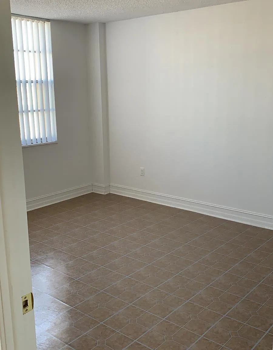 15600 Nw 7th Ave # 204 (34 G) - 1 — Photo 3