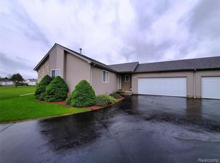 10184 Hawthorne Cir, Goodrich, MI 48438