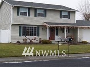 684 W Edgewater Ln, Moses Lake, WA 98837
