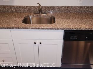 5220 E Lake Rd #A2, Sheffield Lake, OH 44054