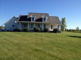 2994 Timberline Dr, Riverside, IA 52327