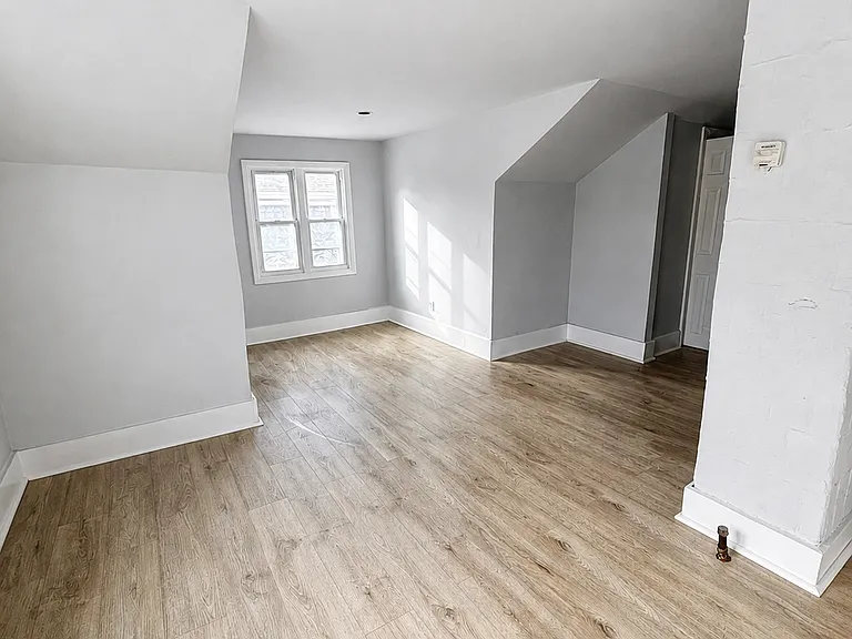 9 Winthrop St #3 — Photo 10