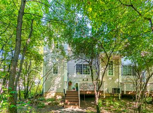 258 W Treehouse Ln, Round Lake, IL 60073