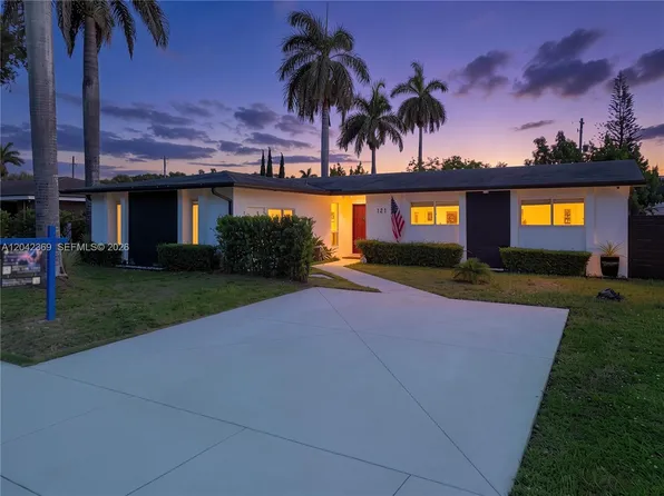 121 NE 18th St, Homestead, FL 33030