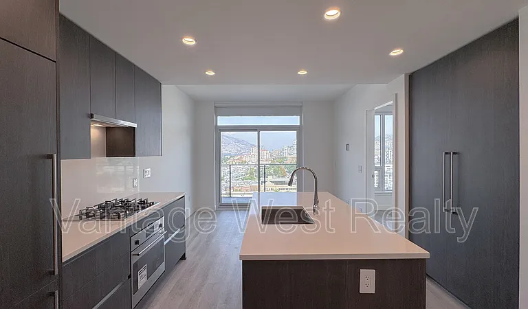 1626 Water St #1110 — Photo 1