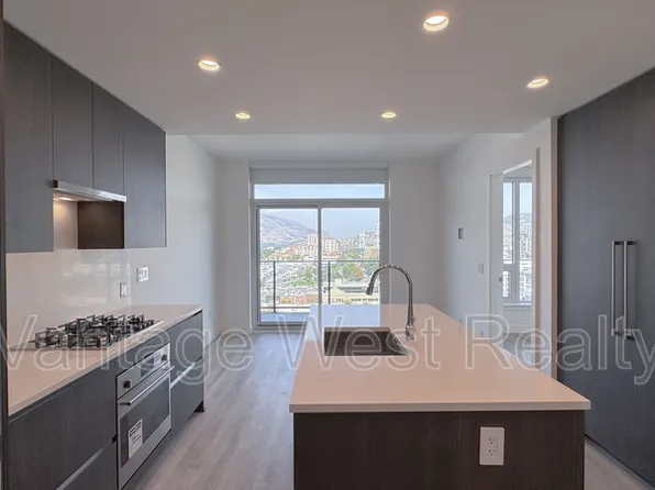 1626 Water St #1110, Kelowna, BC V1Y 0N7