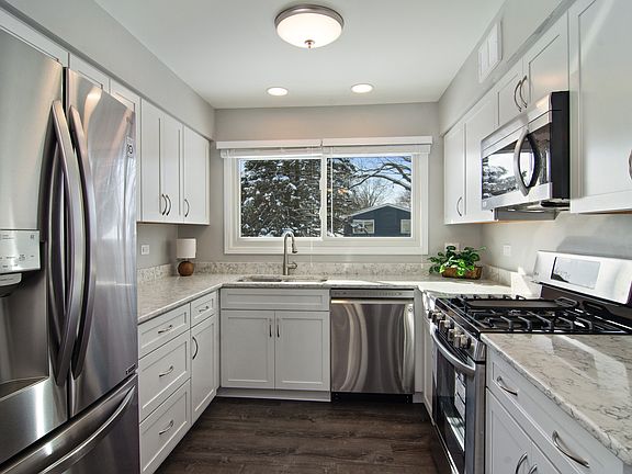 4th image of 753 E Juniper Dr
