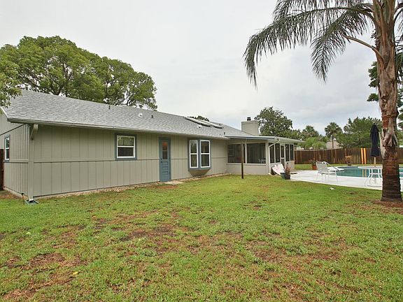 4th image of 721 Tarry Town Trl