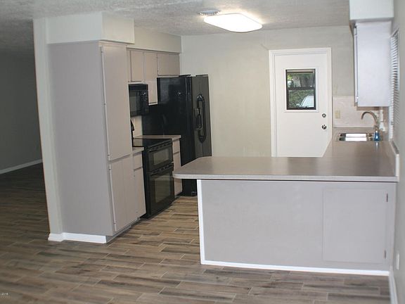 5th image of 155 Wales Ave