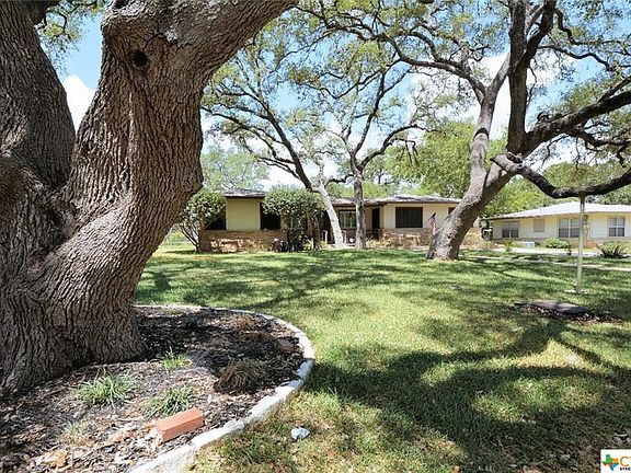 2nd image of 250 Kerlick Ln
