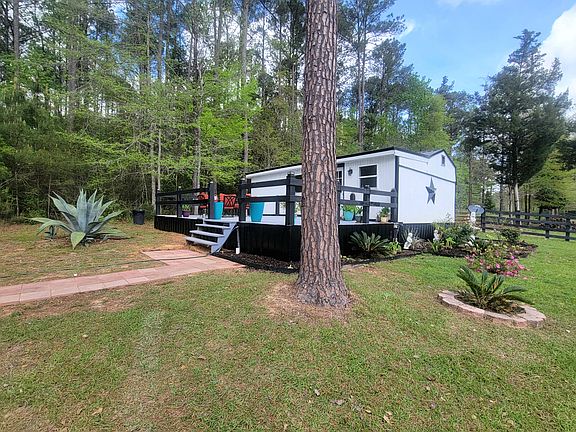 2nd image of 1508 Crooked Creek Rd