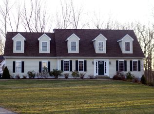 5 Birch St, Ledyard, CT 06339