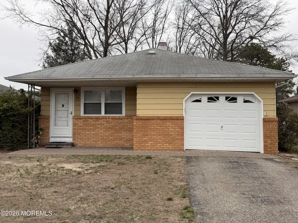 90 Barbados Dr S, Toms River, NJ 08757