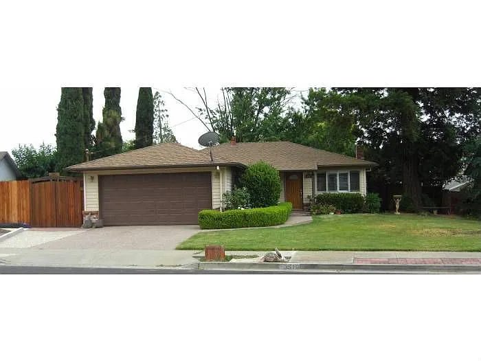 3519 Murphy St photo 1