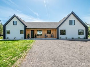 102 High Bank Ln, Woodland, WA 98674