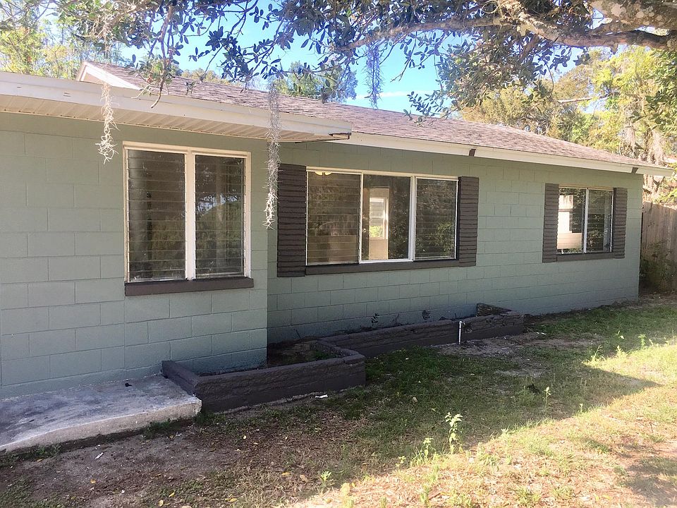 1st image of 128 W Chesley Ave