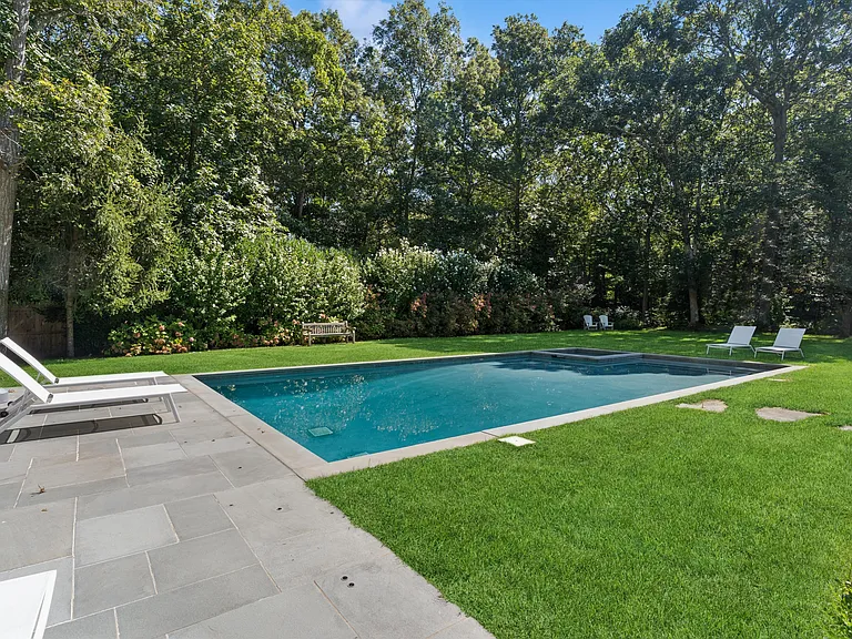 9 Lauras Ln — Photo 37