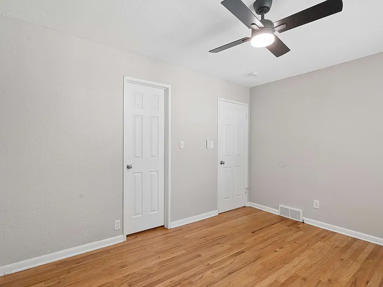 3145 S Fox St — Photo 22
