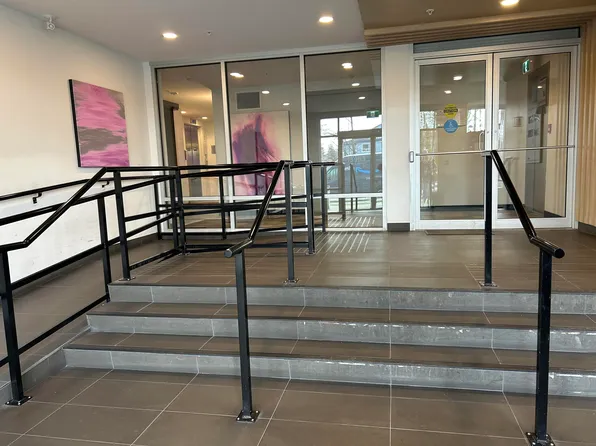 13963 Boulevard 416 #105, Surrey, BC V3T 0M9