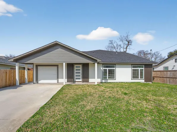 7409 Touchstone St, Houston, TX 77028