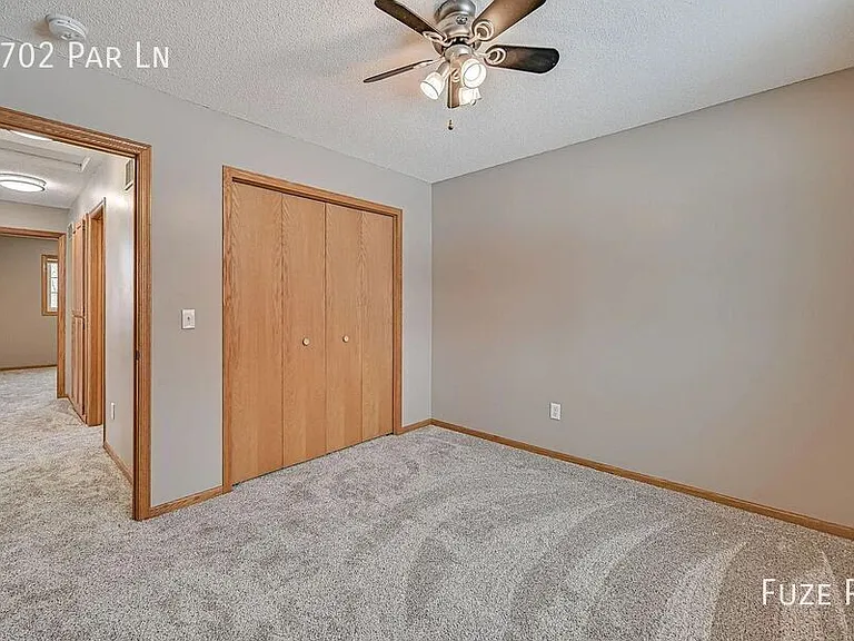 1702 Par Ln — Photo 21