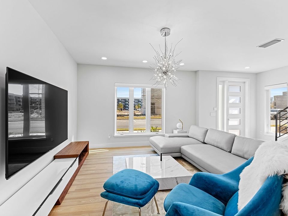 1st image of 3304 SW 49th Ter