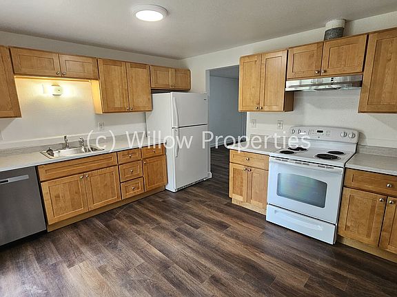 3rd image of 17410 10th Avenue Ct E
