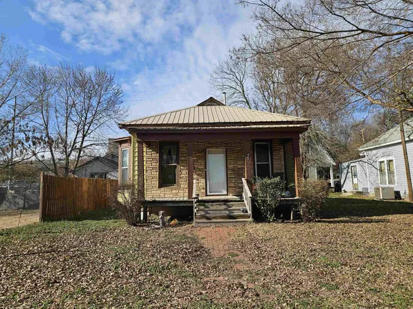 718 S C St, Wellington, KS 67152