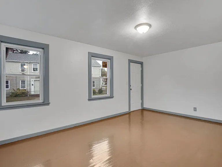 7 Decker Pl — Photo 14