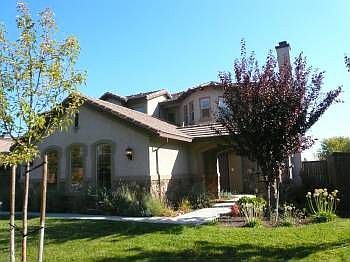 2nd image of 1049 Fountain Dr