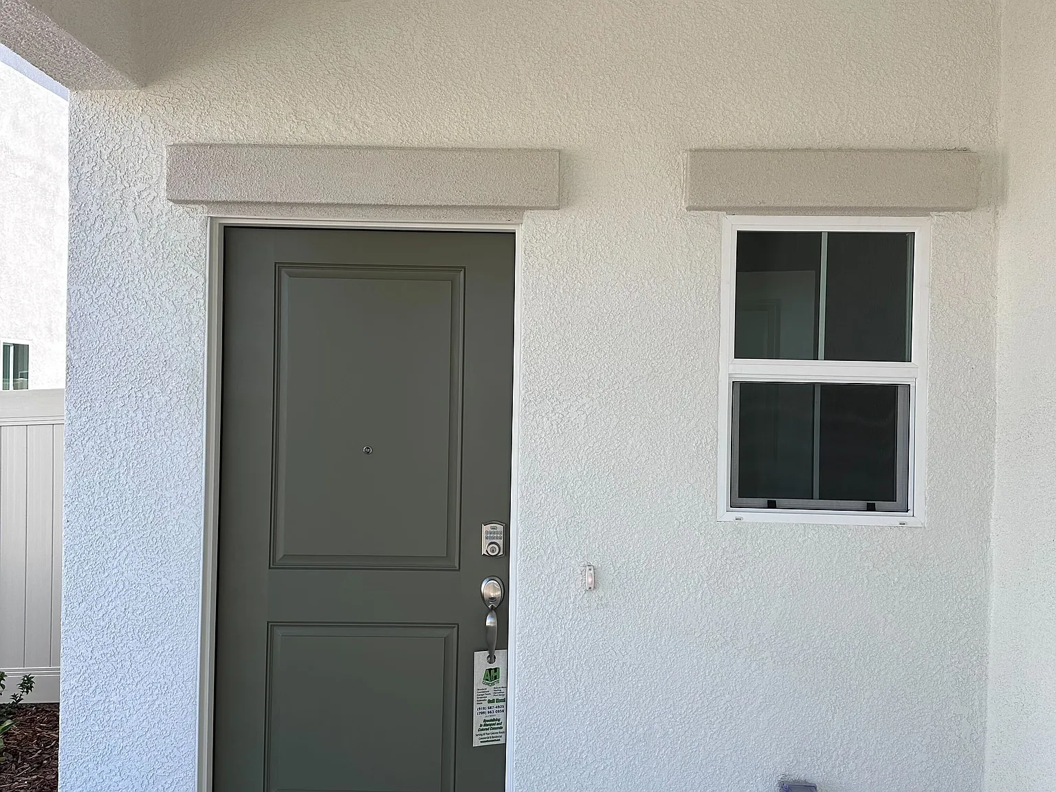 4 bed, 2.5 bath, 1678 sqft, $3,290 — Photo 4