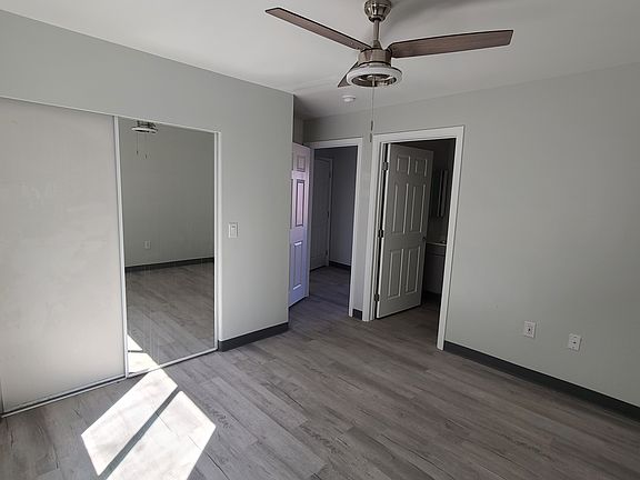 4th image of 23 E Illini St #11398065