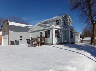 401 W Water St, Cascade, WI 53011
