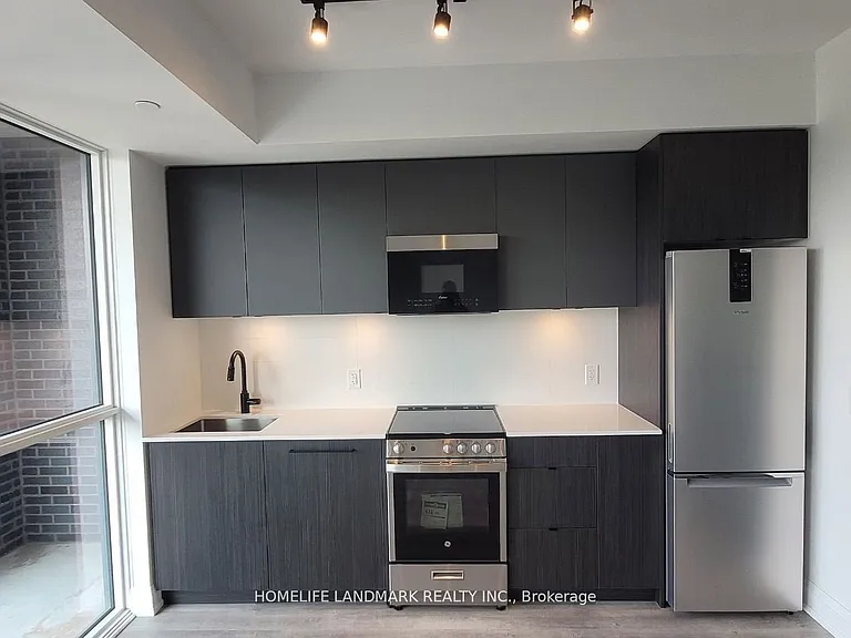 2369 Danforth Ave #508 — Photo 2