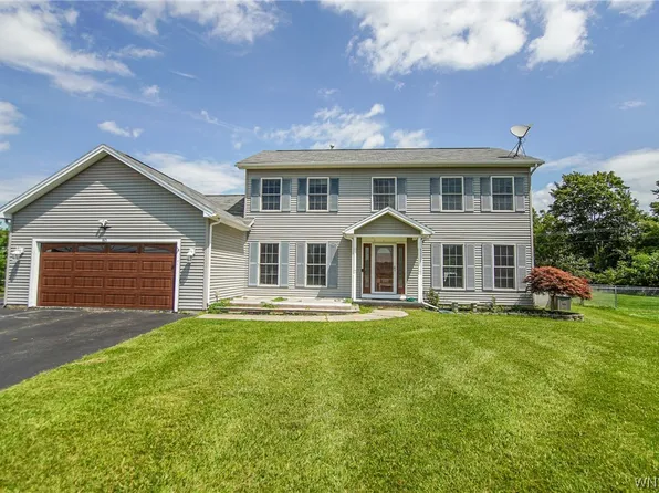 80 Diana Dr, Scottsville, NY 14546