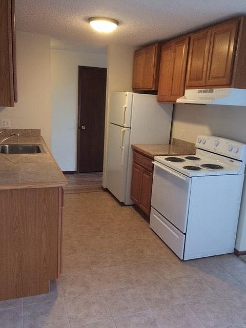 kitchen, view 1