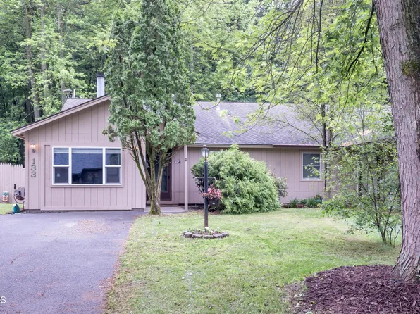 133 Arrow Wood Place, Malta, NY 12020